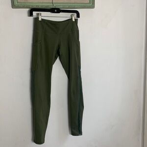 Old Navy Active Go Dry Small Hunter Green mesh panel legging pants
